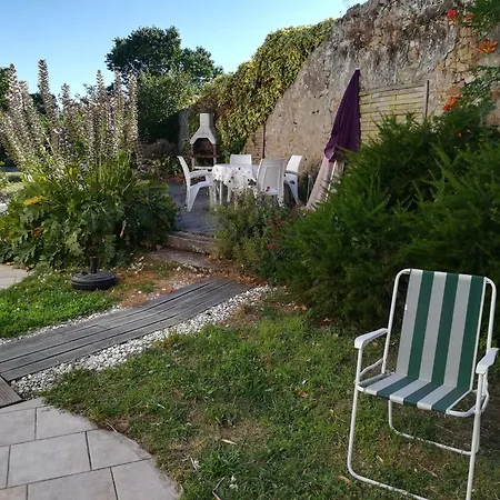 Miloute En Dordogne * Journiac